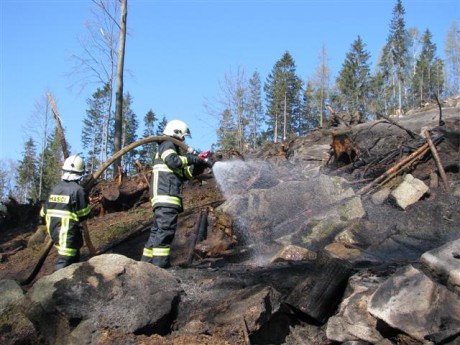 20090415-požár lesa Vysoký Kámen_51 (Small).JPG